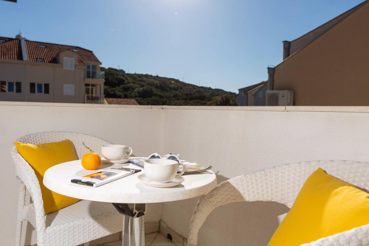 Erna Apartment